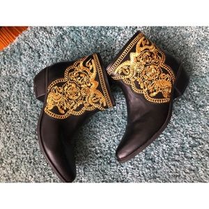 Forever21 Standout Embroidered Booties